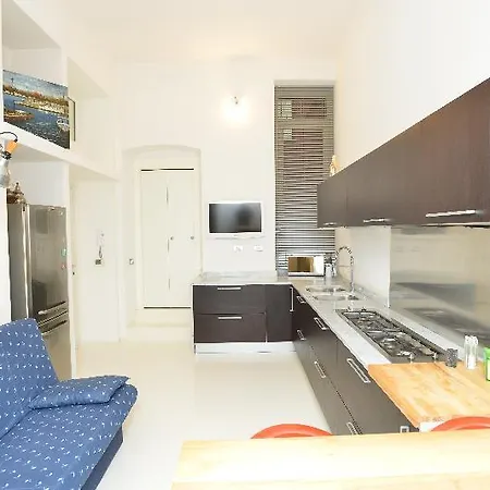 Izzhome Dsign Отель 2*