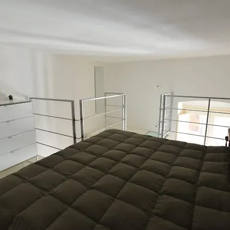 Izzhome Dsign Cagliari